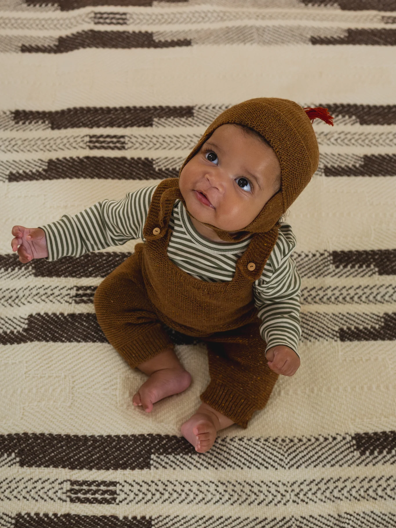 Chestnut Contrast Tassel Hat - Image 6