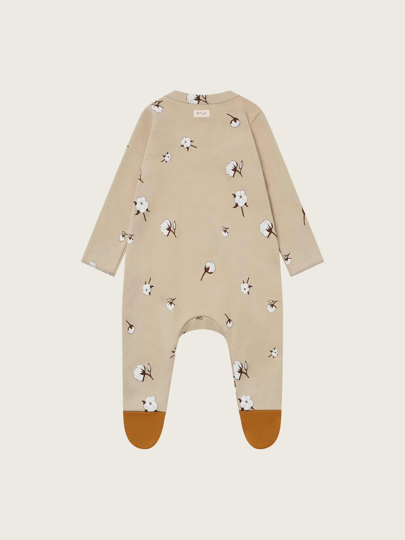 Cottonfield Suit With Contrast Feet - Image 5