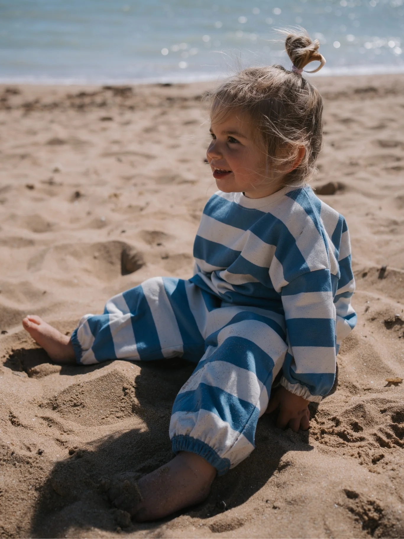 Deck Chair Stripes Sweatshirt - Image 4