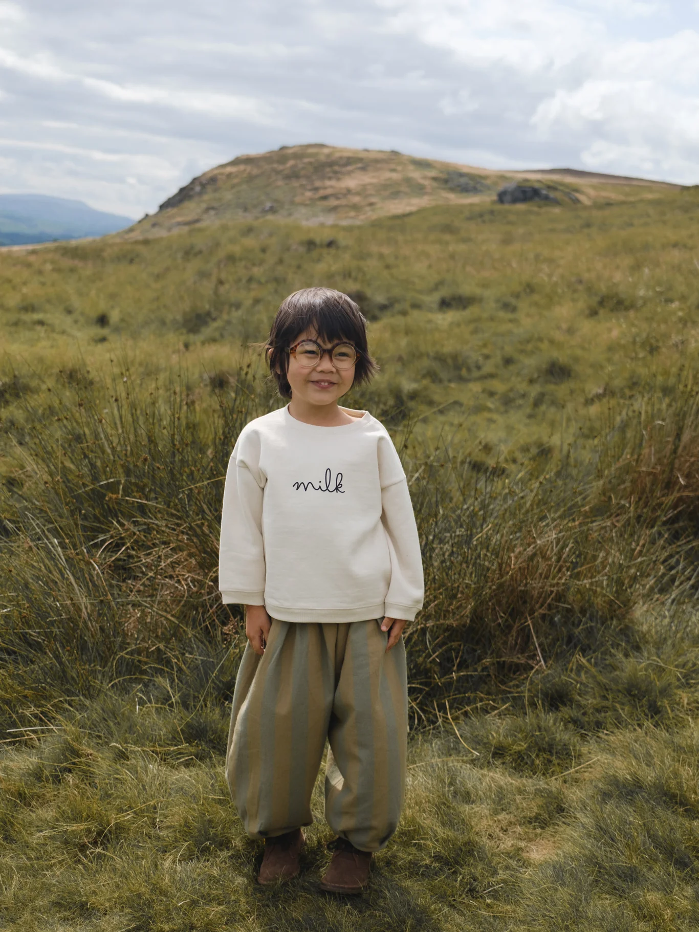 Undyed Milk Sweatshirt - Image 4