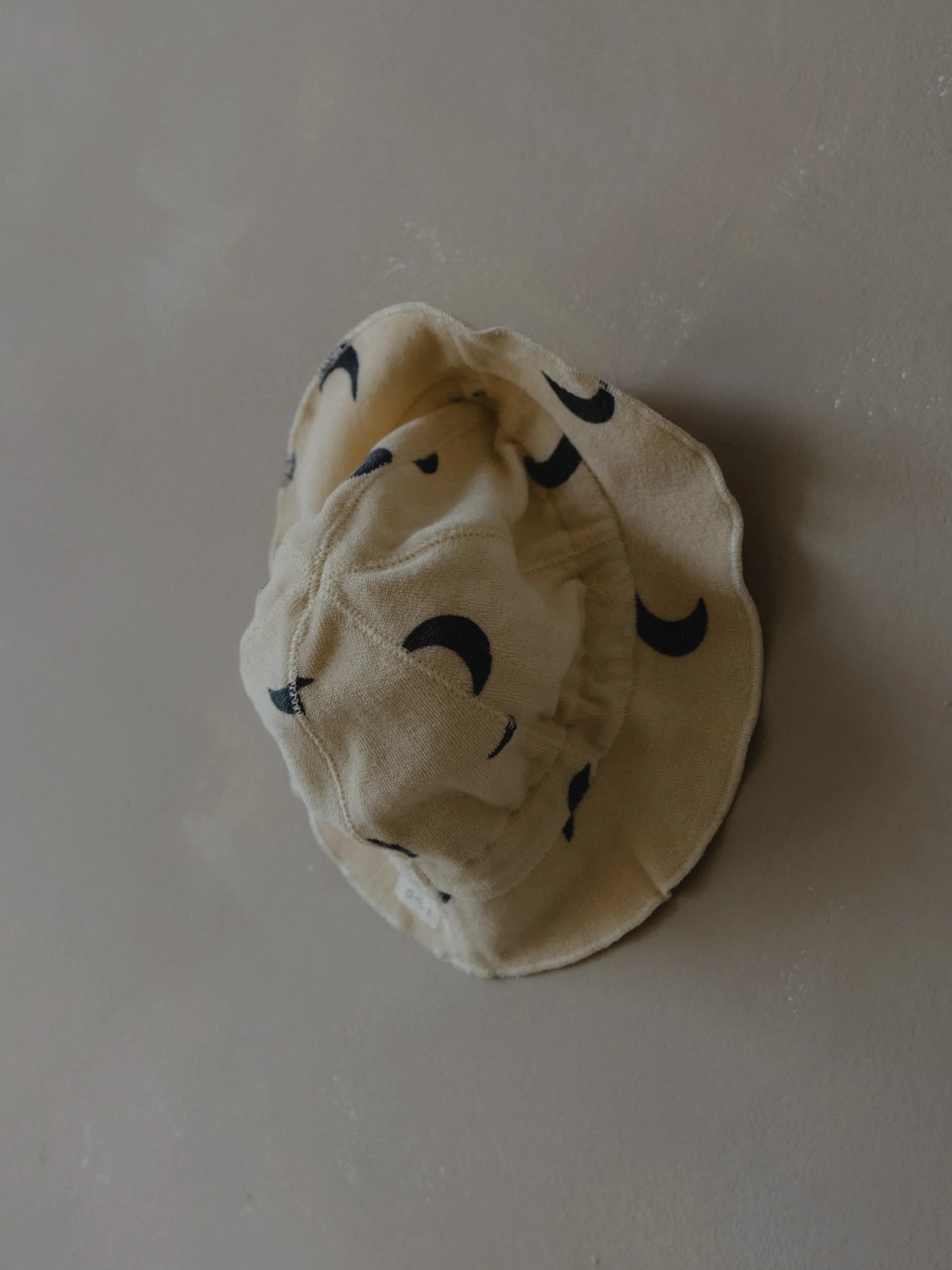 Pebble Midnight Terry Sun Hat - Image 6
