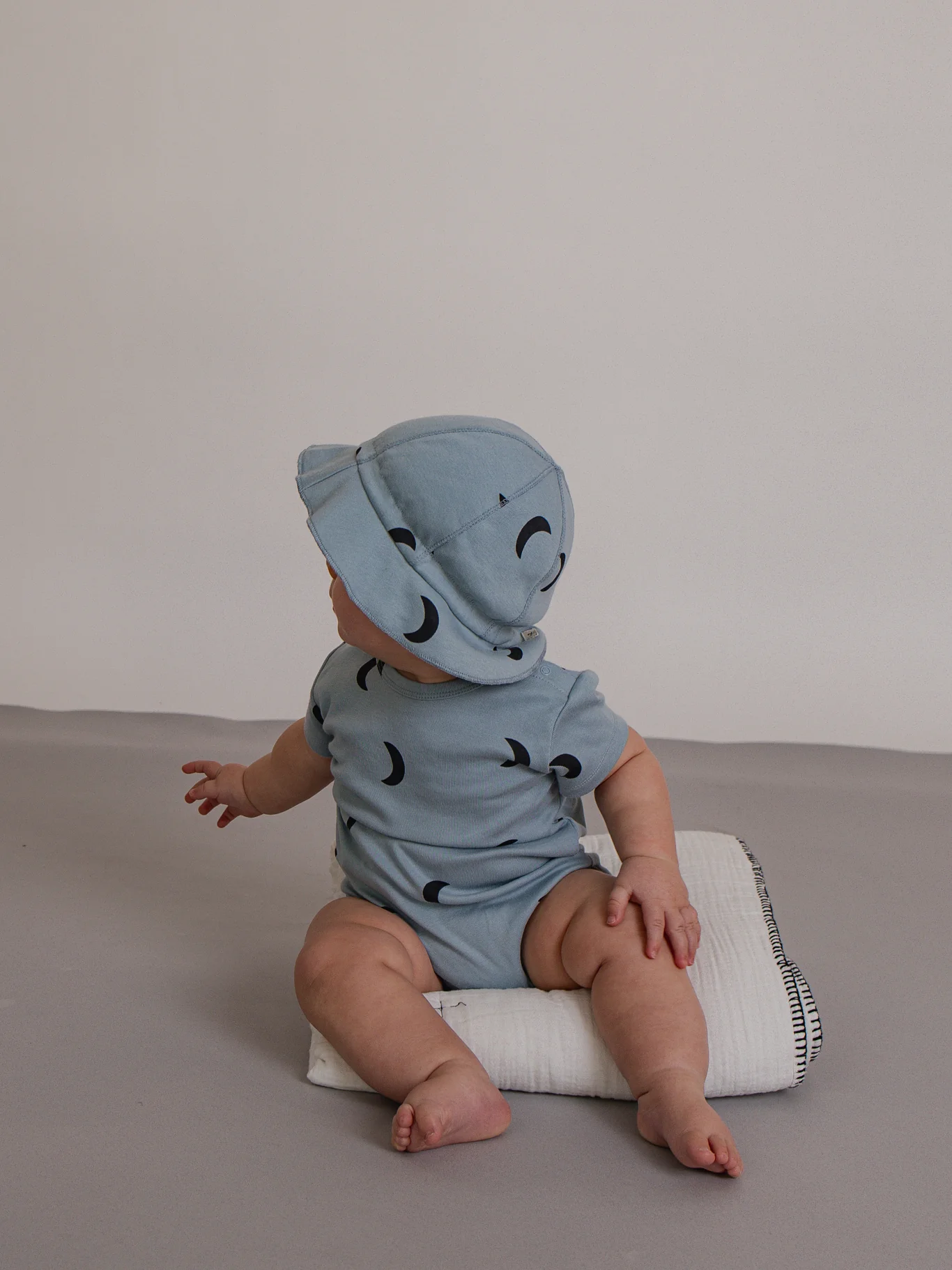 River Midnight Short Sleeve Bodysuit - Image 4